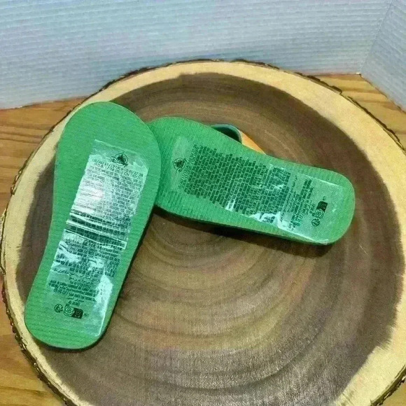 Disney Lightning McQueen and Mater Flip Flops for Kids – Cars on the Road 11/12 - Picture 4 of 5